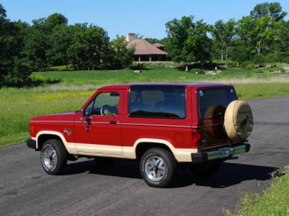 Illustration for article titled Could This Pristine 1985 Ford Bronco II Be Worth $13,700?